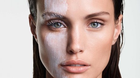 Pictures of a dream holiday in Bad Tölz Woman with wet hair, half of her face covered with white cream